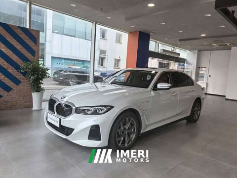 2024 BMW i3 eDrive 35 L