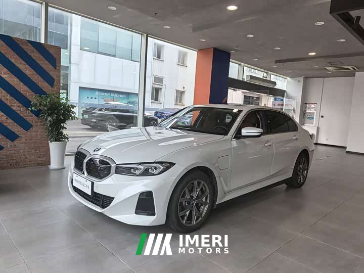 BMW i3 eDrive 35 L