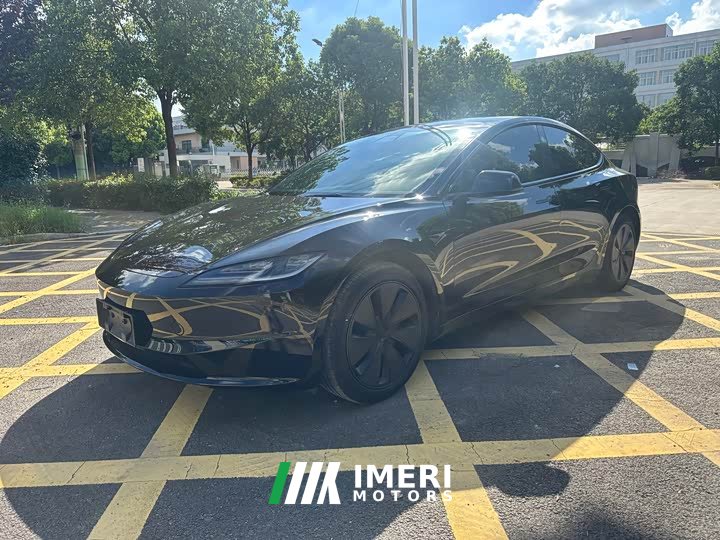 Tesla Model 3 Rear-Wheel Drive