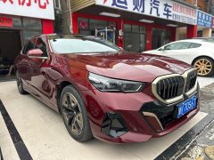 BMW 5 Series 525Li M Sport Package - ფოტო 3