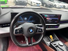 BMW 5 Series 525Li M Sport Package - ფოტო 5
