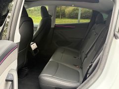 Tesla Model Y Rear-Wheel Drive - ფოტო 8