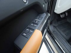 Land Rover Defender 110 3.0T P400 Dark Edition - ფოტო 11