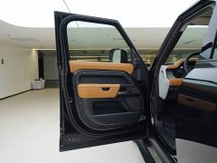 Land Rover Defender 110 3.0T P400 Dark Edition - ფოტო 16