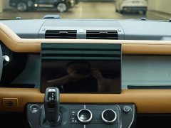 Land Rover Defender 110 3.0T P400 Dark Edition - ფოტო 18