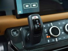 Land Rover Defender 110 3.0T P400 Dark Edition - ფოტო 9