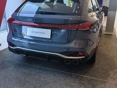 Audi Q7 55 TFSI quattro S Line Sport - ფოტო 8