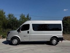 Yufeng Royal Wind V9 2.0T Manual FWD Multifunctional Mid-axle Mid-roof 7/8/9 Seater - ფოტო 3