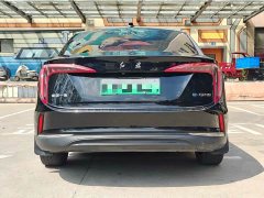 FAW Red Flag E-QM5 Facelift Base Mobility Edition - ფოტო 8
