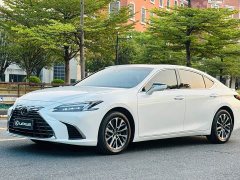 Lexus ES 2025 300h Premium Edition - ფოტო 1
