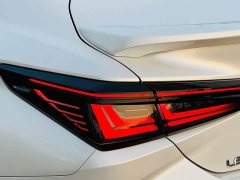 Lexus ES 2025 300h Premium Edition - ფოტო 11