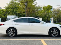 Lexus ES 2025 300h Premium Edition - ფოტო 12