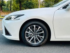 Lexus ES 2025 300h Premium Edition - ფოტო 9