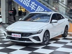 Hyundai Elantra 1.5L CVT Luxury - ფოტო 1