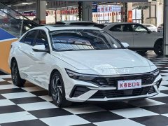 Hyundai Elantra 1.5L CVT Luxury - ფოტო 3