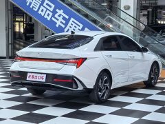 Hyundai Elantra 1.5L CVT Luxury - ფოტო 4