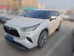 Toyota Highlander 2022 Hybrid 2.5L AWD Premium 7-Seater - ფოტო 1