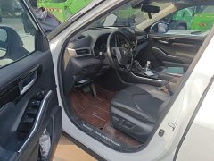 Toyota Highlander 2022 Hybrid 2.5L AWD Premium 7-Seater - ფოტო 12