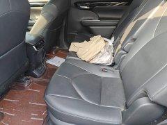 Toyota Highlander 2022 Hybrid 2.5L AWD Premium 7-Seater - ფოტო 13