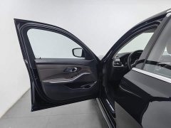 BMW 3 Series 320Li M Sport Package - ფოტო 8