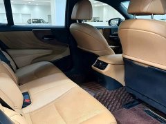 Lexus LS 500h Premium - ფოტო 6