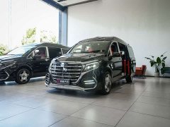 Mercedes-Benz Vito 2024 2.0T Business Edition 7-Seater - ფოტო 1