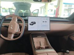 Nio Lerado L90 Max Six-Seater - ფოტო 10
