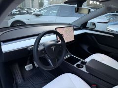Tesla Model Y Long Range All-Wheel Drive - ფოტო 6