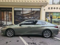 Lexus ES 300h Excellence - ფოტო 8