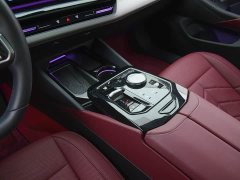 BMW 5 Series 525Li M Sport Package - ფოტო 11