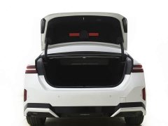 BMW 5 Series 525Li M Sport Package - ფოტო 18