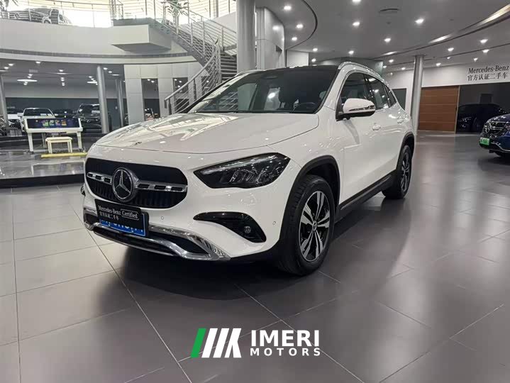 Mercedes-Benz GLA 2023 Facelift GLA 200 - ავტომობილი ჩინეთიდან