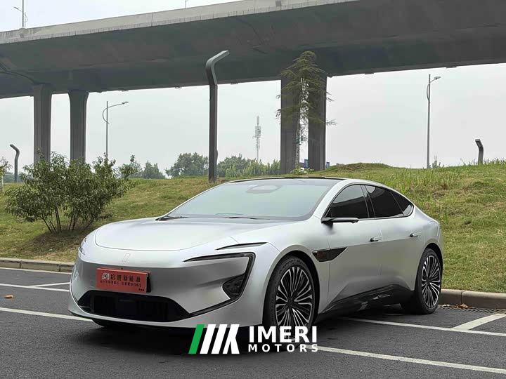 Avatr 12 650 Tri-Laser AWD Performance Edition