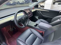 Tesla Model Y Rear-Wheel Drive - ფოტო 4