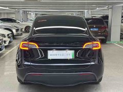 Tesla Model Y Rear-Wheel Drive - ფოტო 8