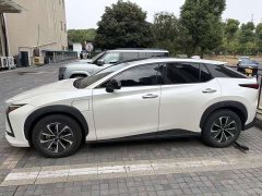 Lexus RZ 450e AWD Luxury Edition - ფოტო 3
