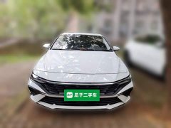 Hyundai Elantra 2023 1.5L CVT Luxury - ფოტო 2