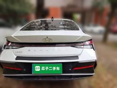 Hyundai Elantra 2023 1.5L CVT Luxury - ფოტო 3