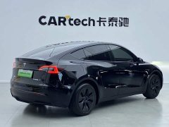 Tesla Model Y Rear-Wheel Drive - ფოტო 4