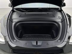 Tesla Model Y Rear-Wheel Drive - ფოტო 9