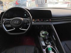 Hyundai Elantra 1.5L CVT Luxury - ფოტო 12
