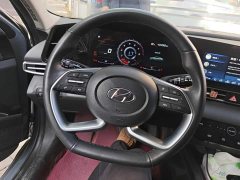 Hyundai Elantra 1.5L CVT Luxury - ფოტო 15