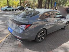 Hyundai Elantra 1.5L CVT Luxury - ფოტო 3