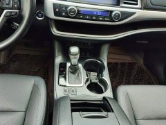 Toyota Highlander 2021 2.0T AWD Luxury 7-Seater - ფოტო 16