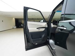 Lexus LM 350h Seven-Seater Elegant Edition - ფოტო 14