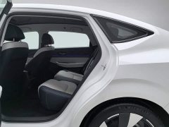 Honda Lingxi L Top Player Edition - ფოტო 15
