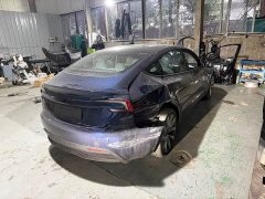 Tesla Model 3 Long Range Rear-Wheel Drive - ფოტო 4
