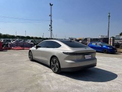 NIO ET7 75kWh Executive - ფოტო 4