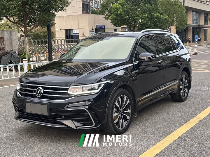 Volkswagen Tiguan L 330TSI Automatic FWD R-Line Comfort Edition