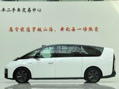 Li Auto Li Xiang MEGA Ultra - ფოტო 4